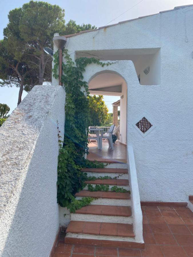 Villa Titti Residence La Bussola Fontane Bianche Exterior foto